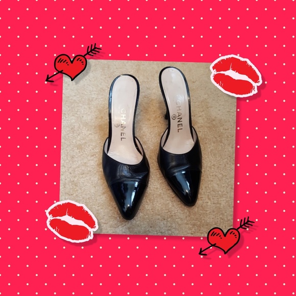 CHANEL Shoes - AUTHENTIC chanel slides.